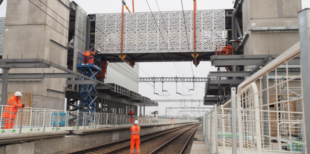 Cambridge North bridge lift VolkerFitzpatrick