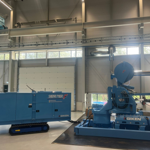 Large two piece silent piling supercrush machine in blue