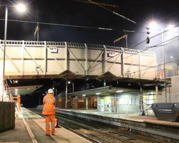 crumpsall bridge lift